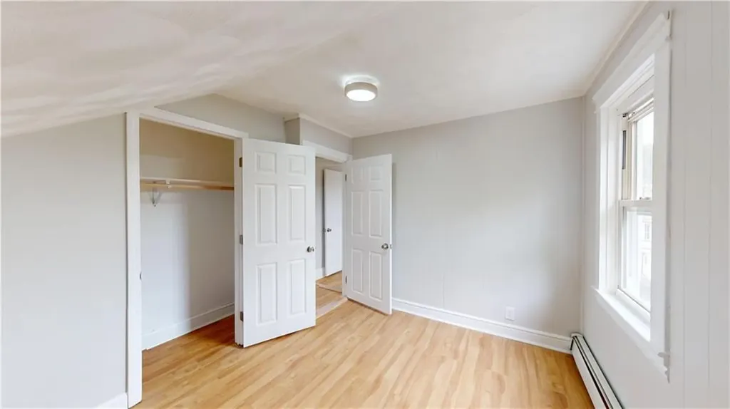 372 Hawkins Street Providence RI 02904
