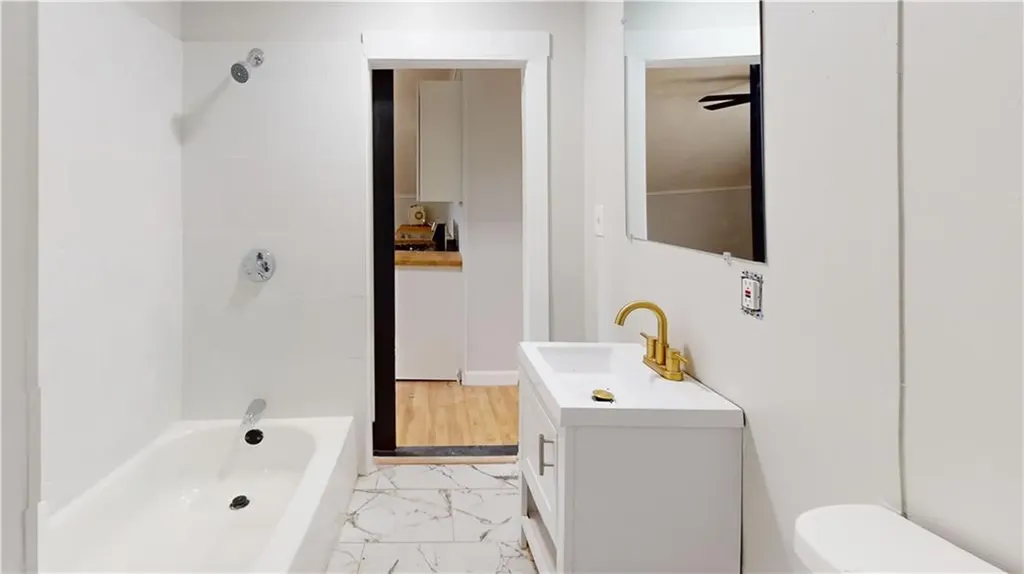 372 Hawkins Street Providence RI 02904