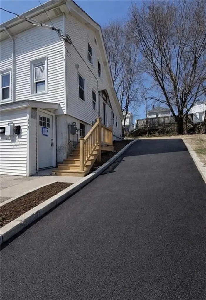 372 Hawkins Street Providence RI 02904