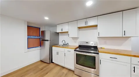 372 Hawkins Street Providence RI 02904