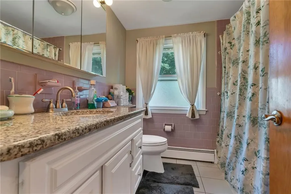 83 Valente Drive Cranston RI 02920