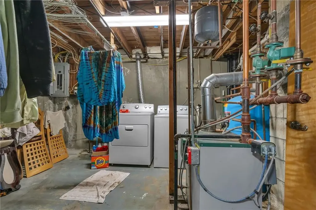 83 Valente Drive Cranston RI 02920