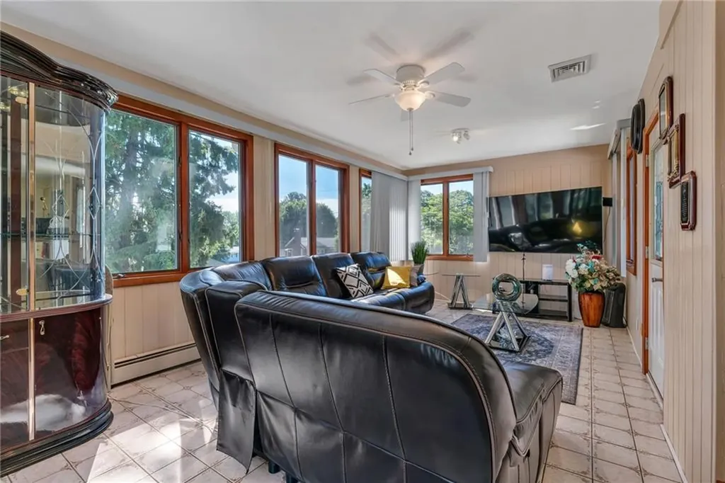 83 Valente Drive Cranston RI 02920