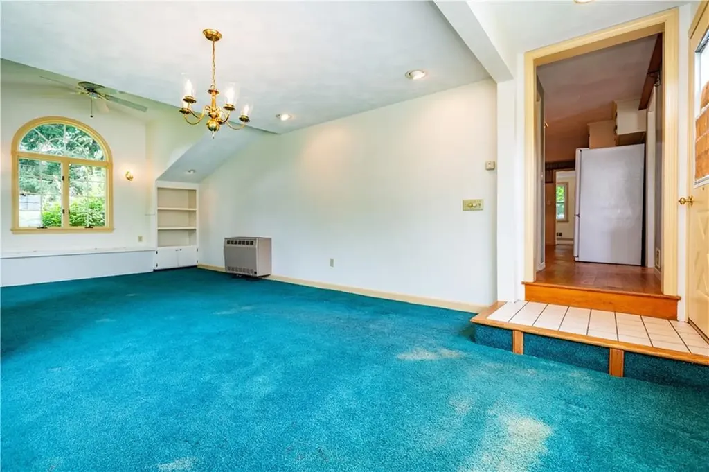 69 Douglas Road Warwick RI 02886