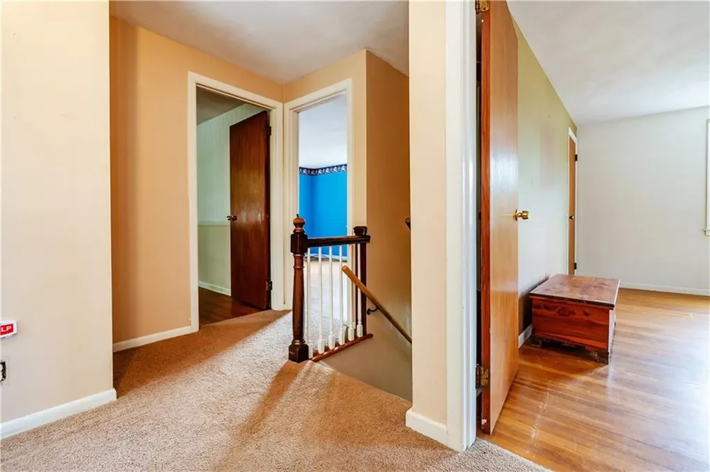 69 Douglas Road Warwick RI 02886