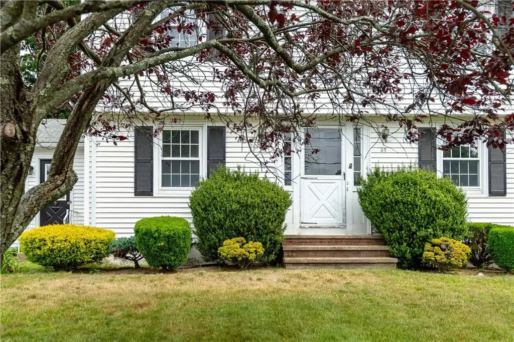 69 Douglas Road Warwick RI 02886