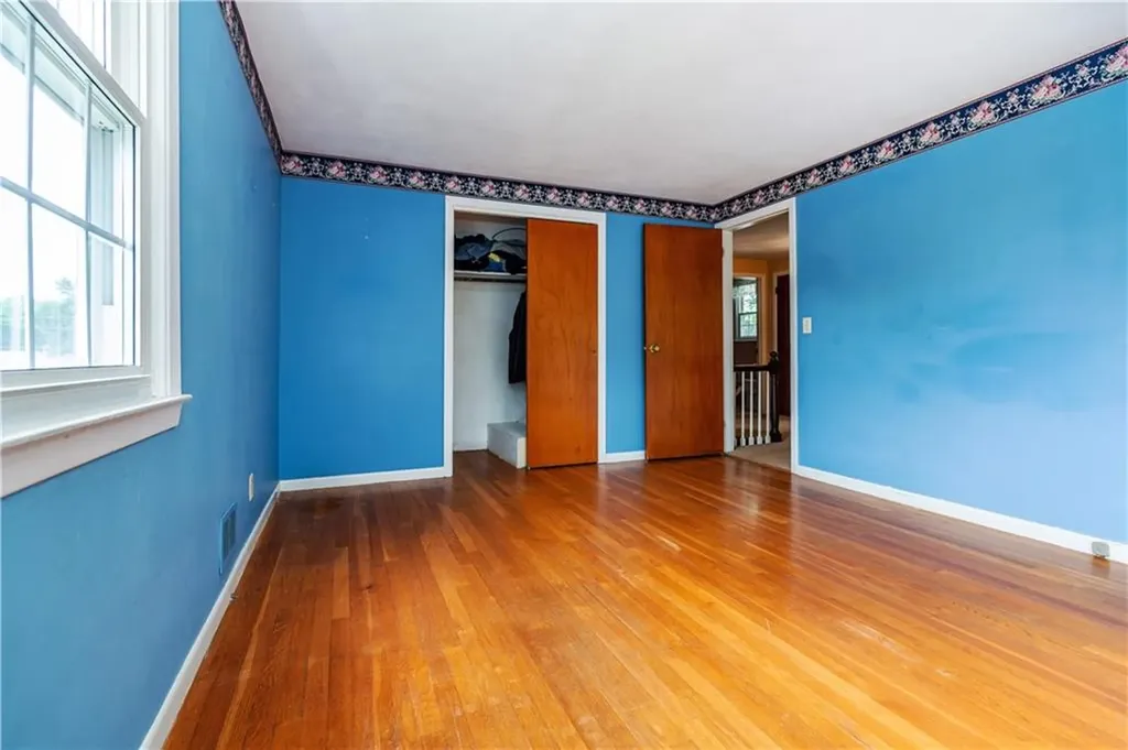 69 Douglas Road Warwick RI 02886