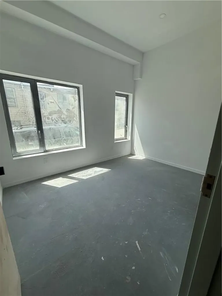 536 Smith Street Providence RI 02908