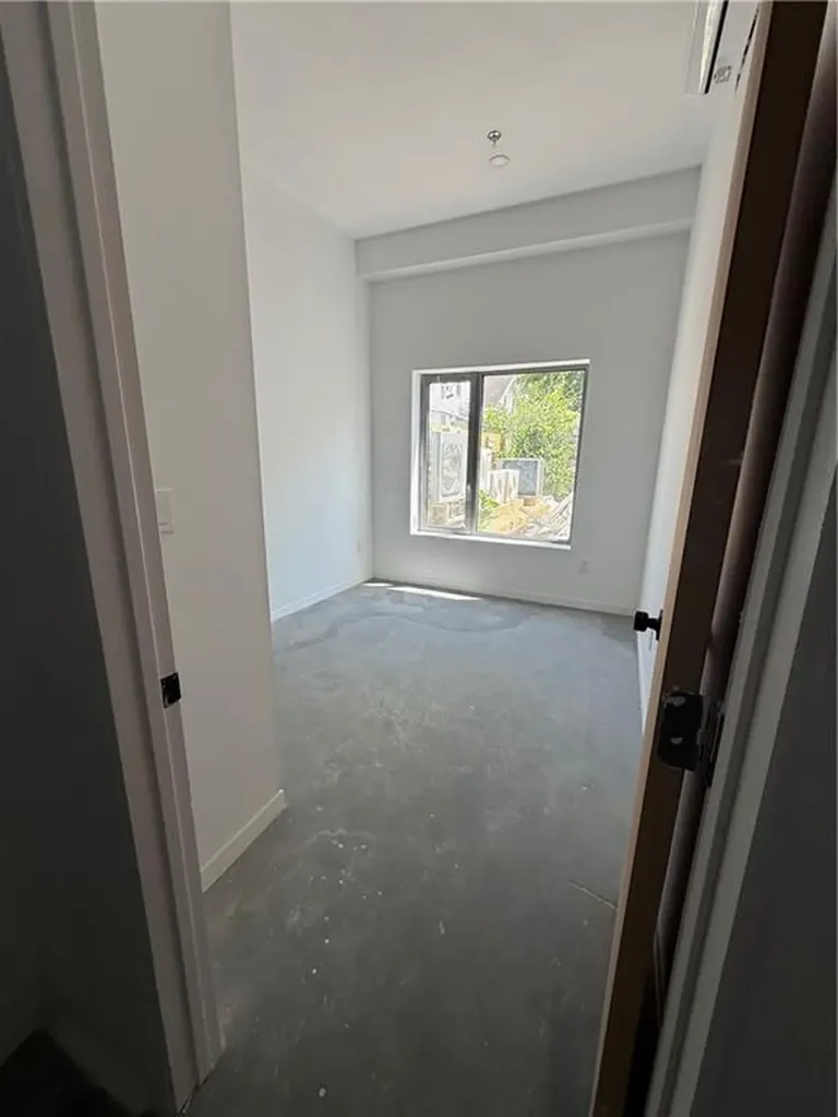 536 Smith Street Providence RI 02908