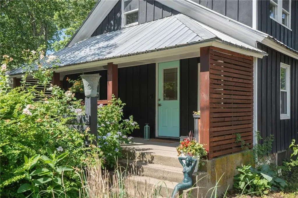 421 Pequot Avenue Warwick RI 02889