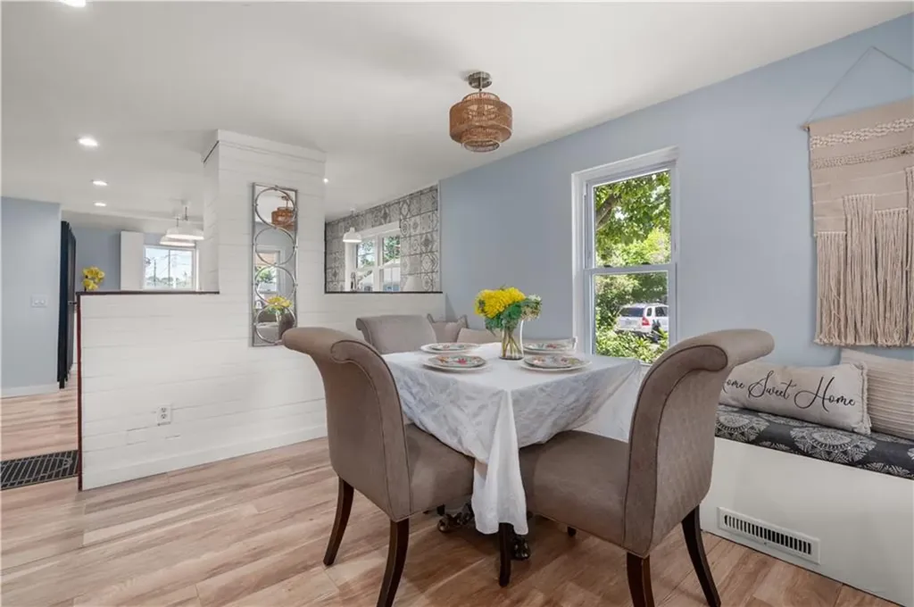 421 Pequot Avenue Warwick RI 02889