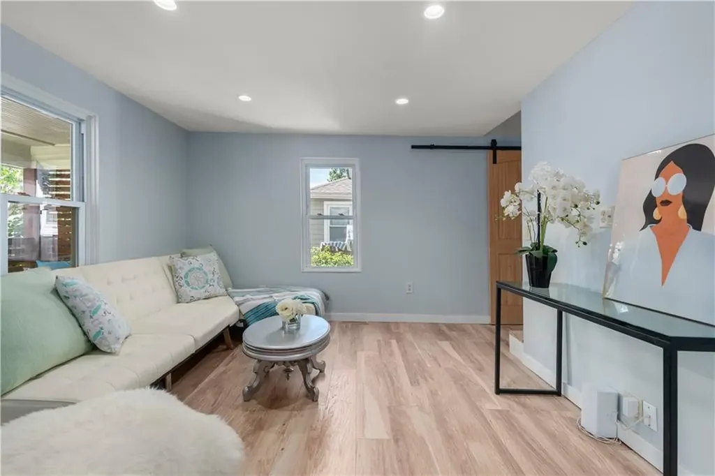 421 Pequot Avenue Warwick RI 02889