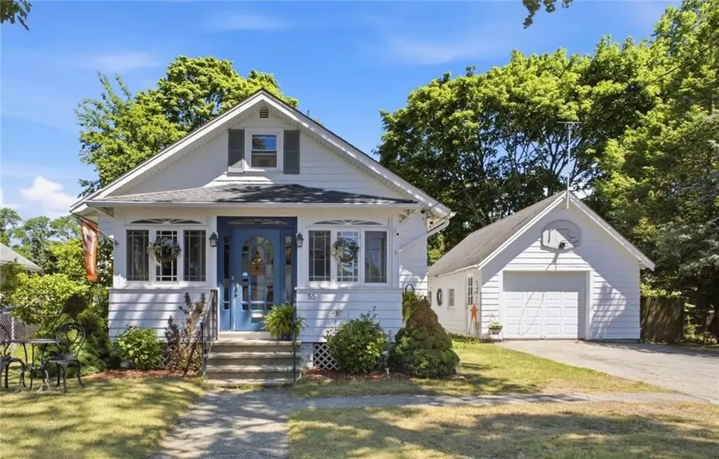 55 Edison Street Warwick RI 02889