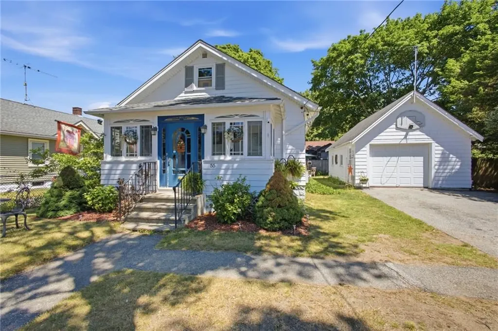 55 Edison Street Warwick RI 02889