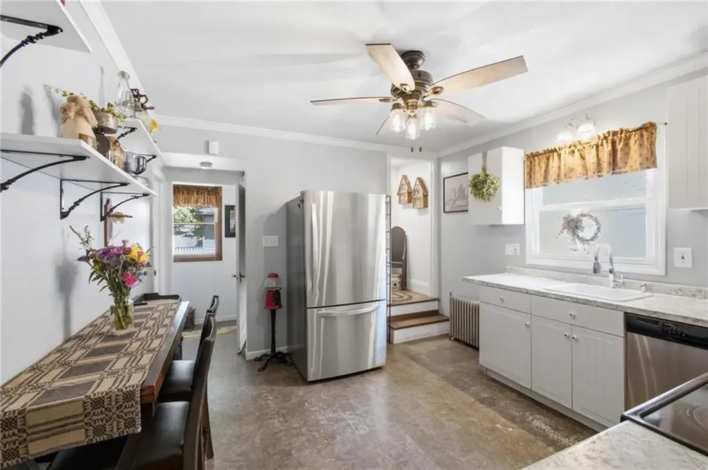 55 Edison Street Warwick RI 02889