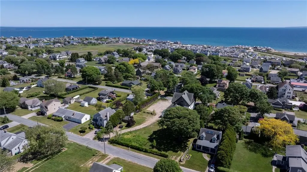 28 Park Avenue South Kingstown RI 02879