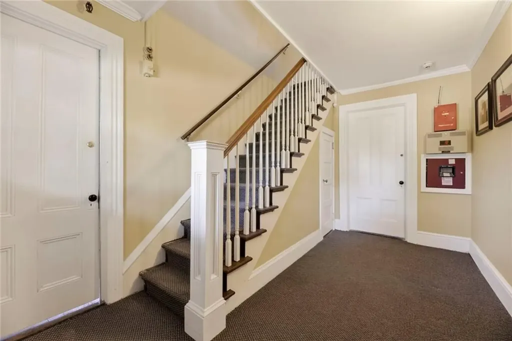 28 Park Avenue South Kingstown RI 02879