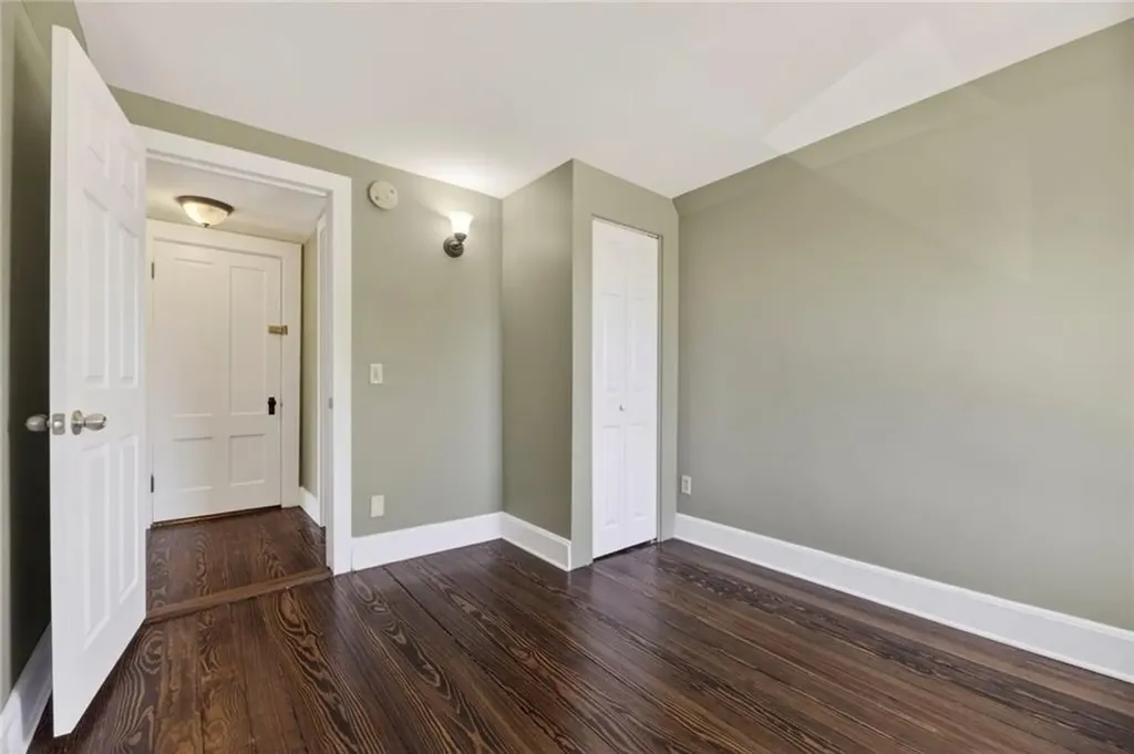 28 Park Avenue South Kingstown RI 02879