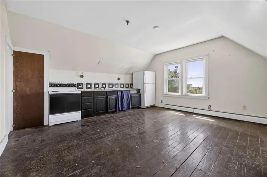 28 Park Avenue South Kingstown RI 02879
