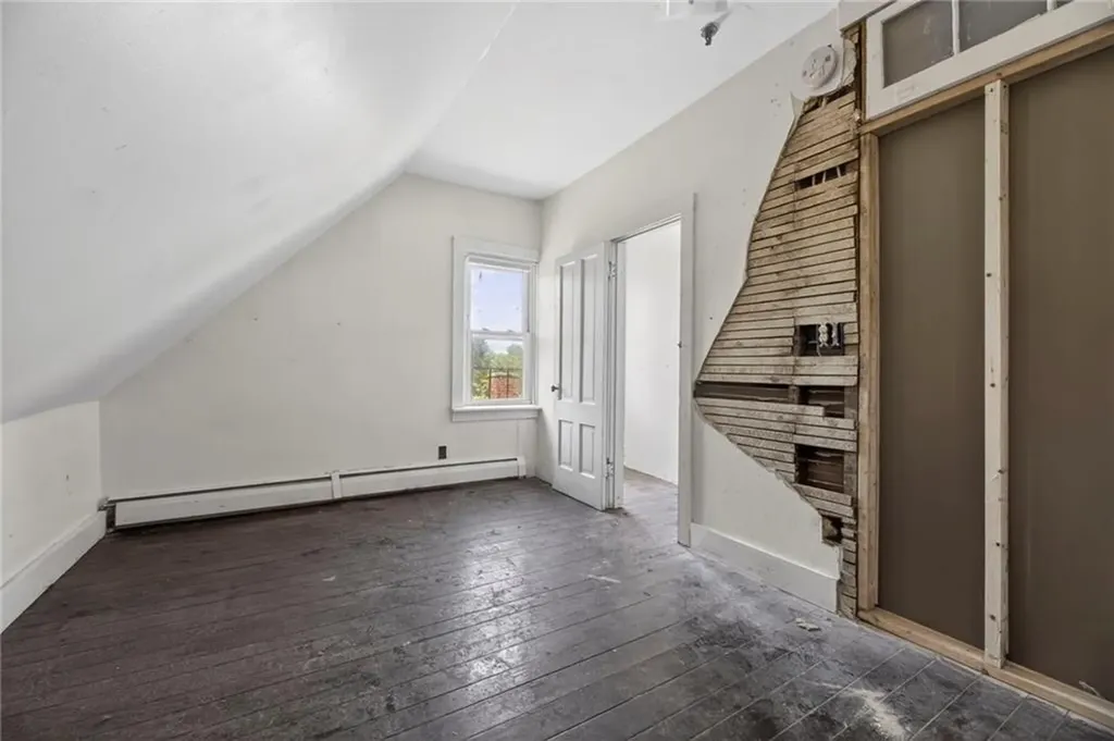 28 Park Avenue South Kingstown RI 02879