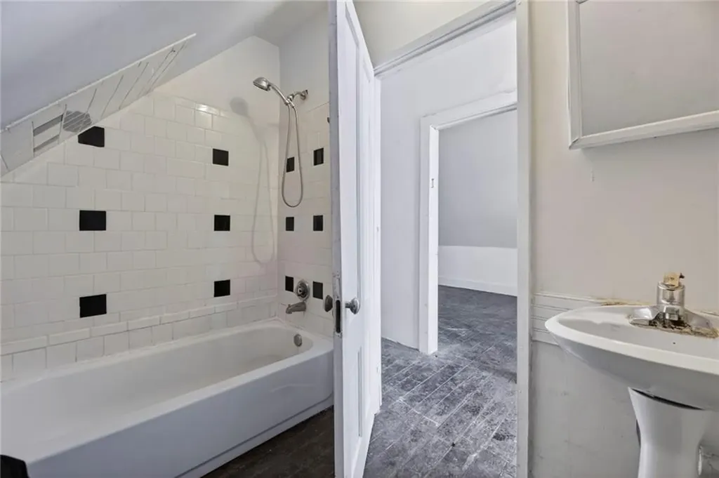 28 Park Avenue South Kingstown RI 02879