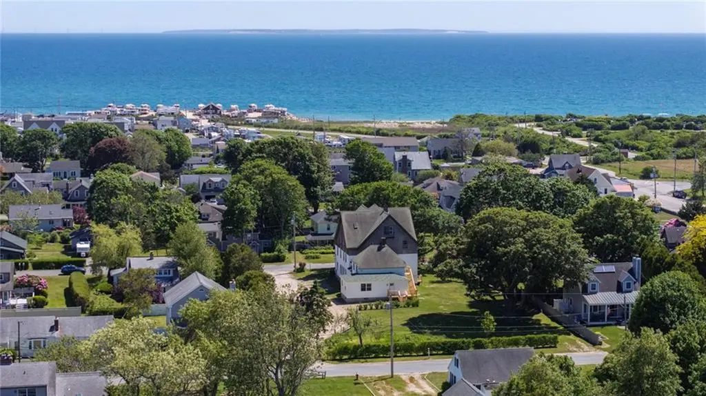 28 Park Avenue South Kingstown RI 02879