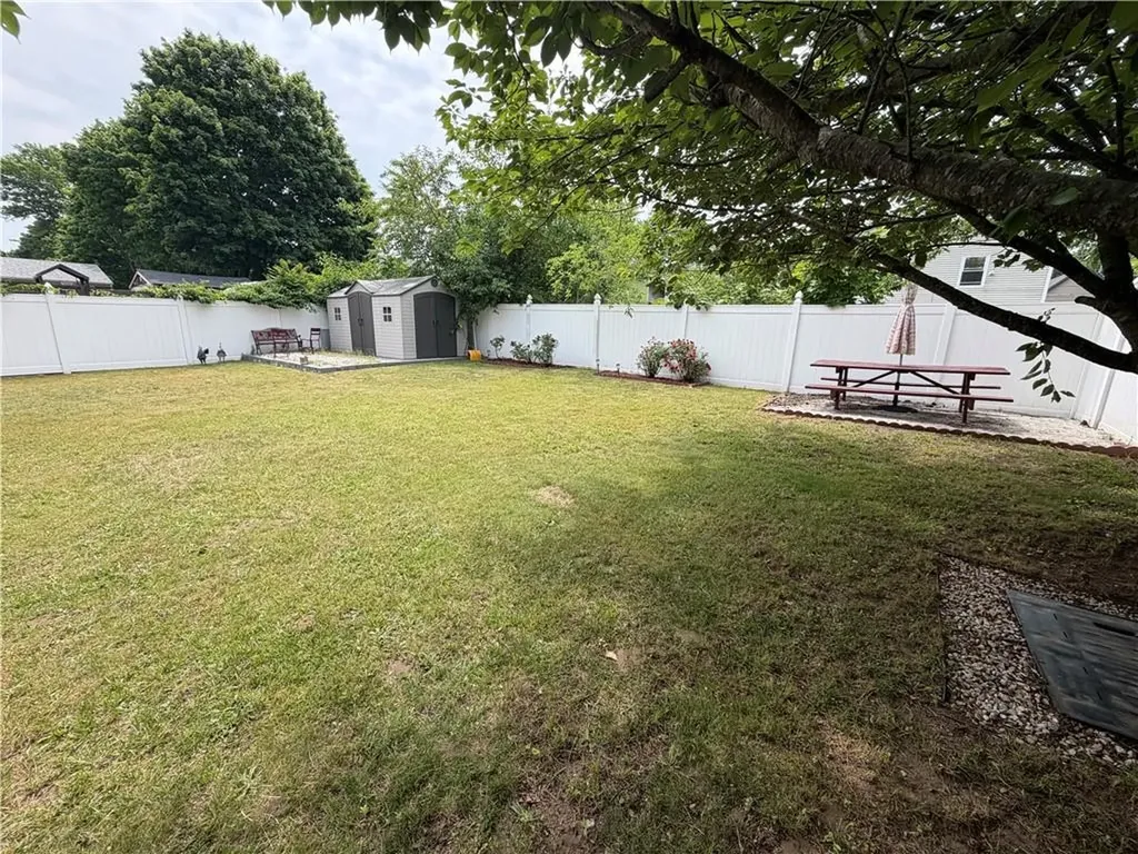 324 Dudley Street Providence RI 02907