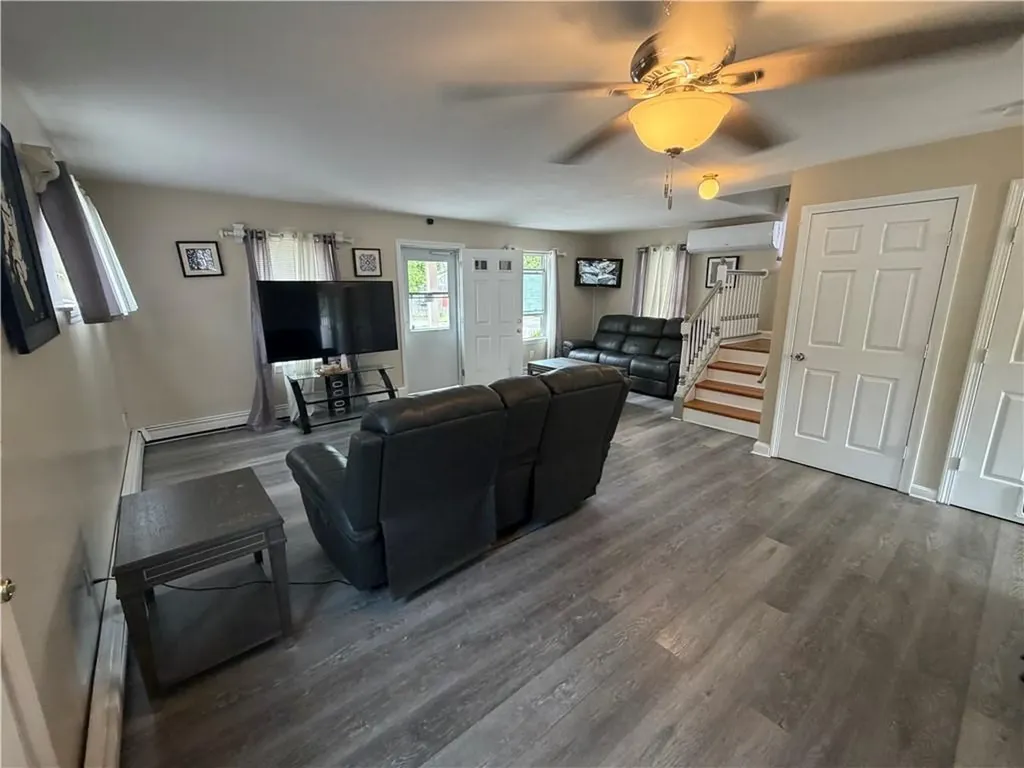 324 Dudley Street Providence RI 02907