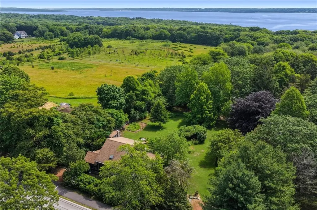 856 North Main Road Jamestown RI 02835