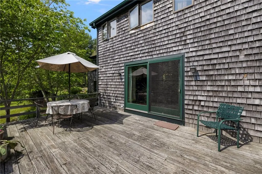 856 North Main Road Jamestown RI 02835
