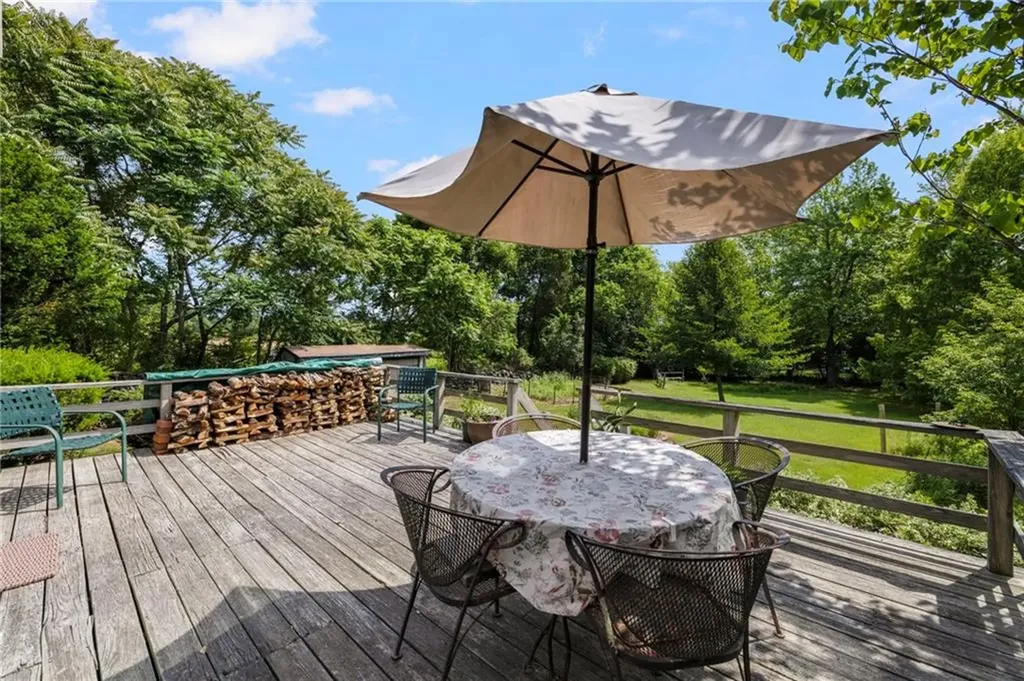 856 North Main Road Jamestown RI 02835