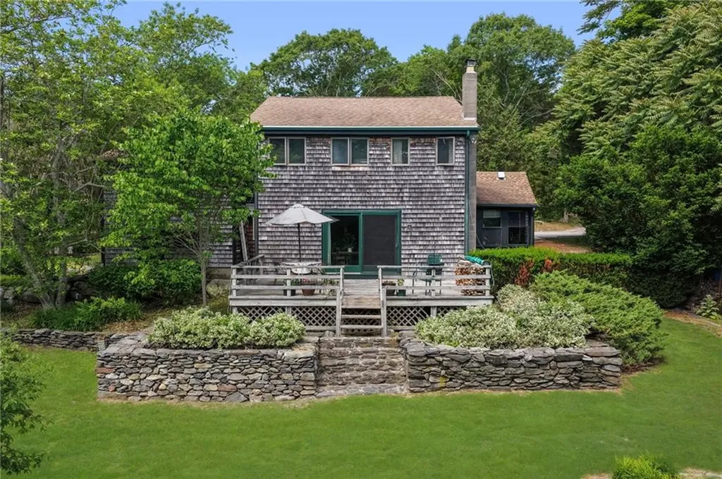 856 North Main Road Jamestown RI 02835