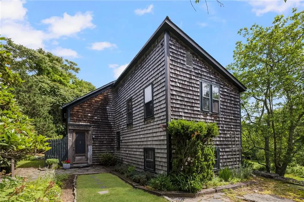 856 North Main Road Jamestown RI 02835