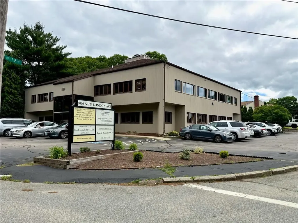 1090 New London Avenue Cranston RI 02920