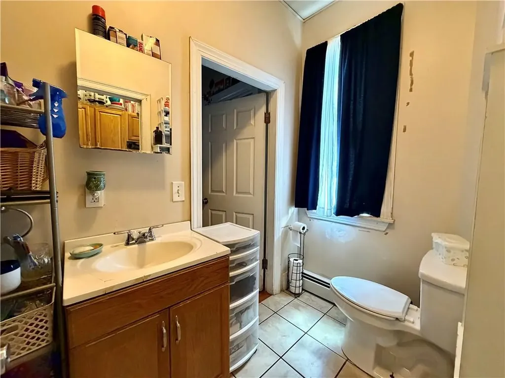 108 East Street Woonsocket RI 02895