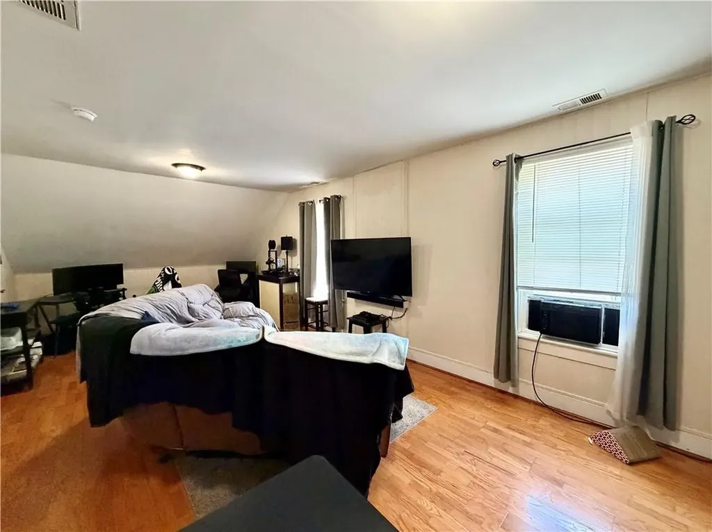 108 East Street Woonsocket RI 02895