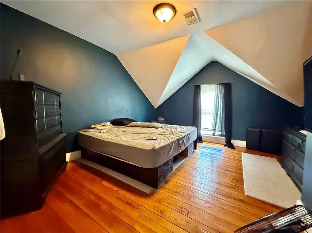 108 East Street Woonsocket RI 02895