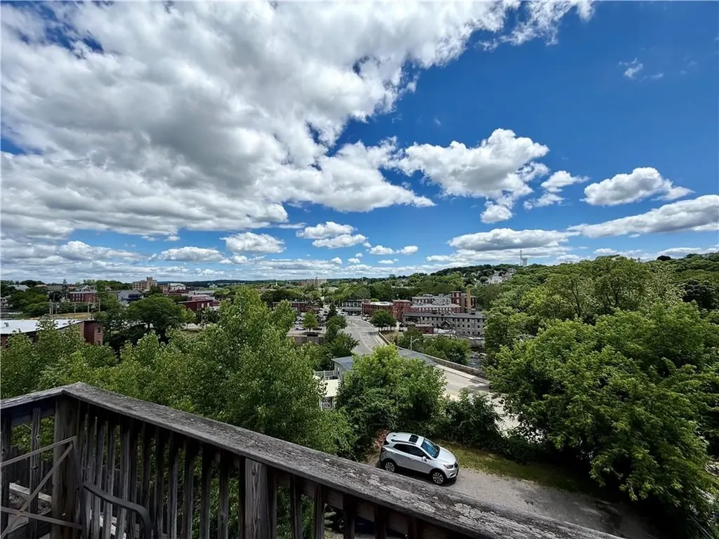 108 East Street Woonsocket RI 02895