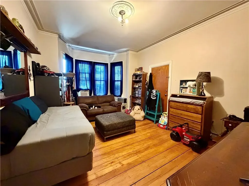 108 East Street Woonsocket RI 02895