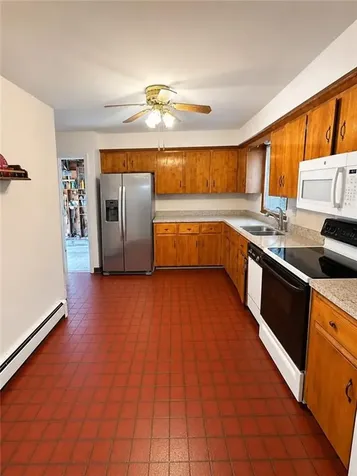 37 Ladeira Avenue Portsmouth RI 02871