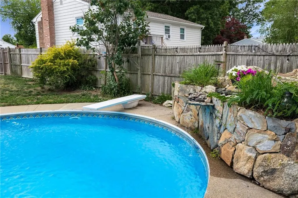 265 Asylum Road Warwick RI 02886