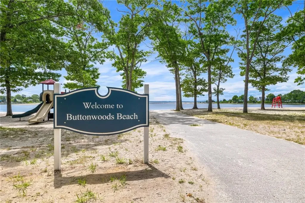 265 Asylum Road Warwick RI 02886