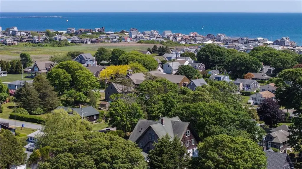 28 Park Avenue South Kingstown RI 02879