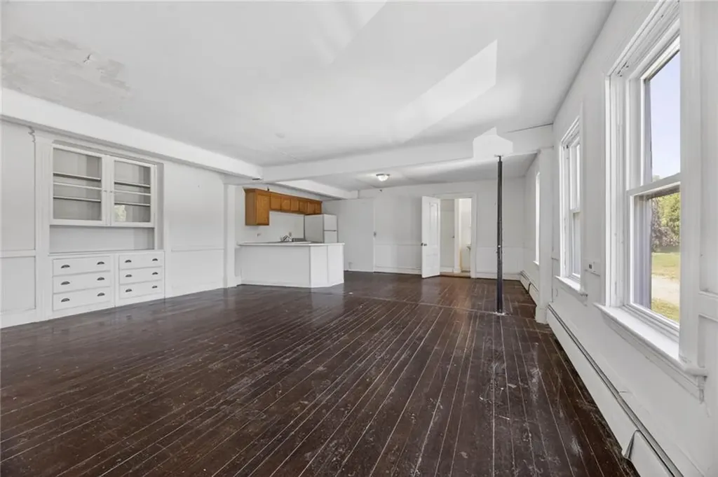 28 Park Avenue South Kingstown RI 02879