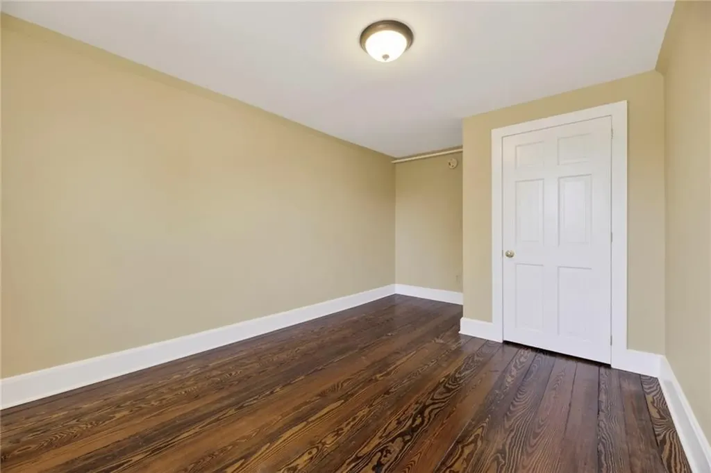 28 Park Avenue South Kingstown RI 02879