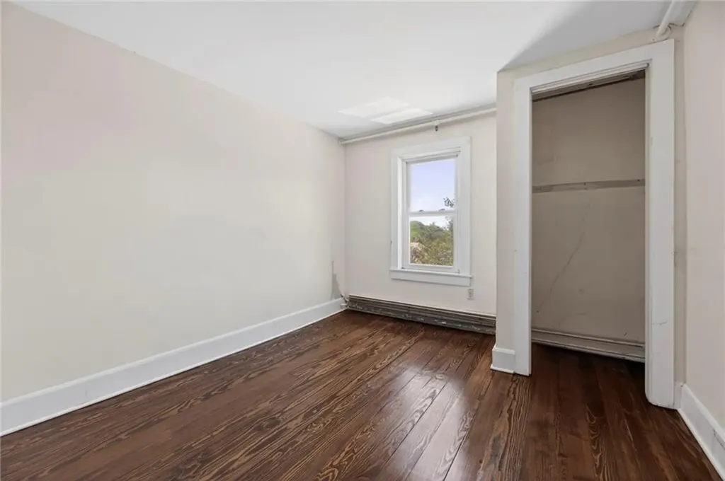 28 Park Avenue South Kingstown RI 02879