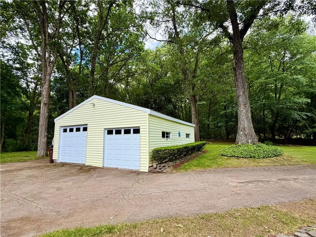 328 Rhodes Avenue Woonsocket RI 02895