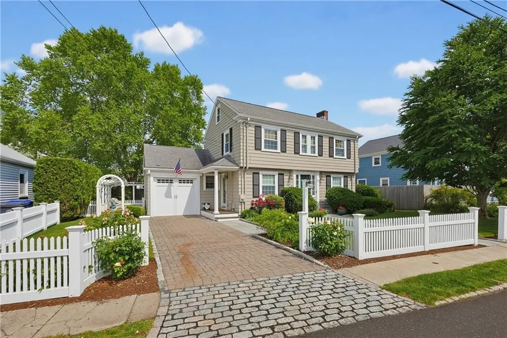 25 Tryon Avenue East Providence RI 02916