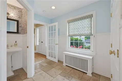 25 Tryon Avenue East Providence RI 02916