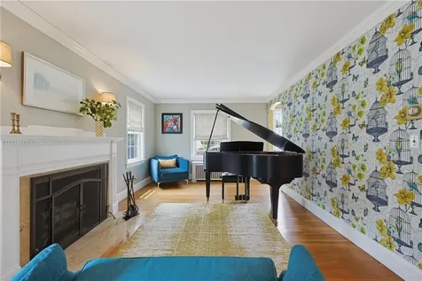 25 Tryon Avenue East Providence RI 02916